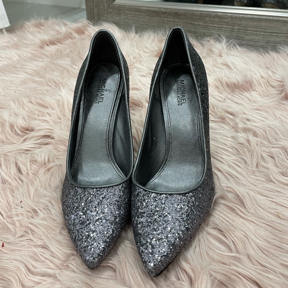 Michael kors heels new!  size 6